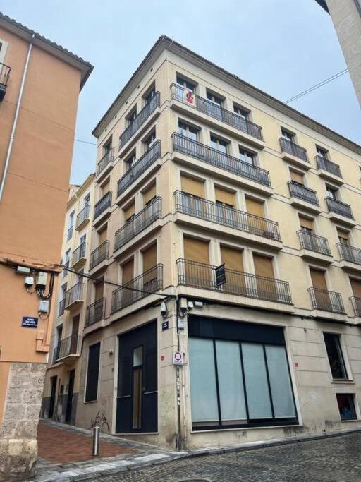 Pb Apartamento En Pleno Centro De Alcoy Alcoi Exterior foto